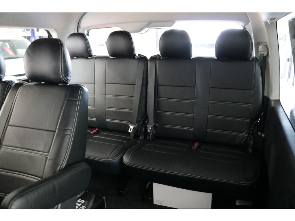 新車ハイエースワゴンＧＬ２７００ガソリン２ＷＤツインナビパッケージ完成致しました！！フレックスオリジナルパーツでカスタムした１台になります！！店頭在庫車、即納車ご対応可能！！