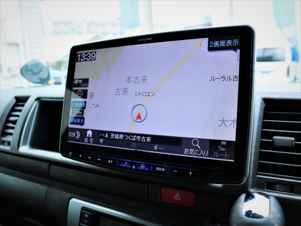 アルパイン製１１インチＳＤナビ、フルセグＴＶ、ＤＶＤ再生可能！