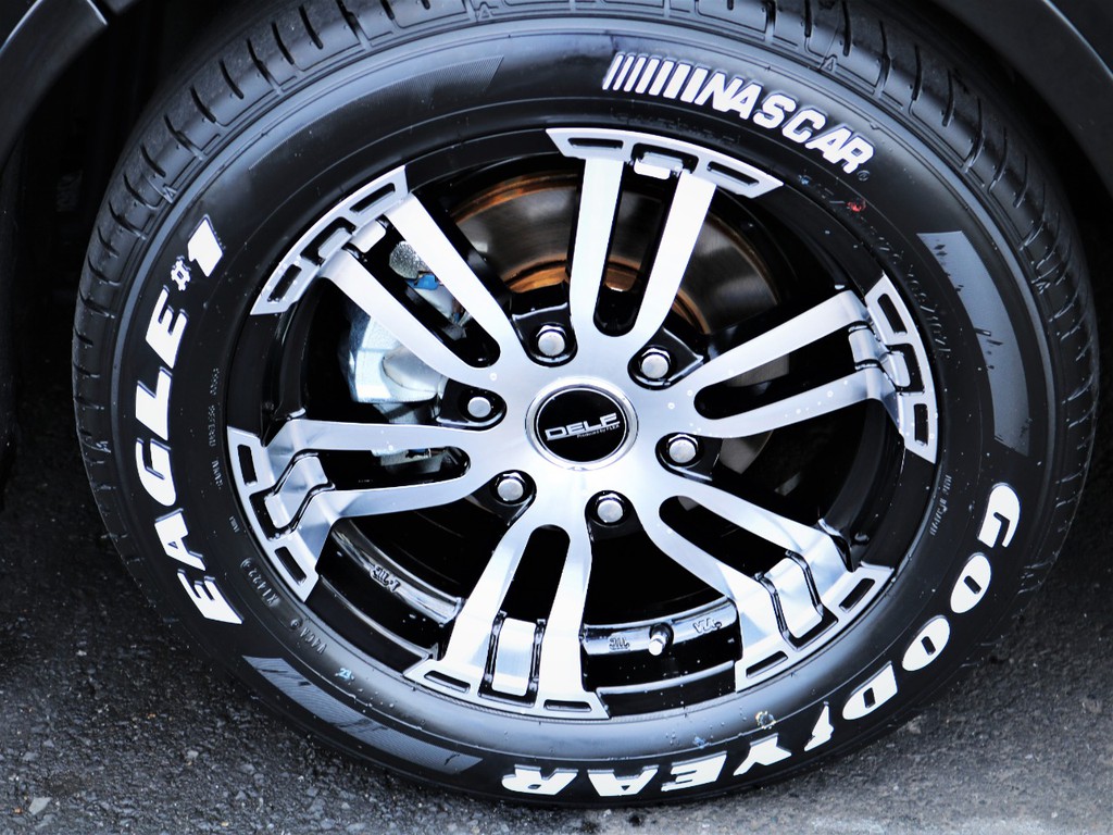 デルフ１７インチアルミホイール、ナスカータイヤ！