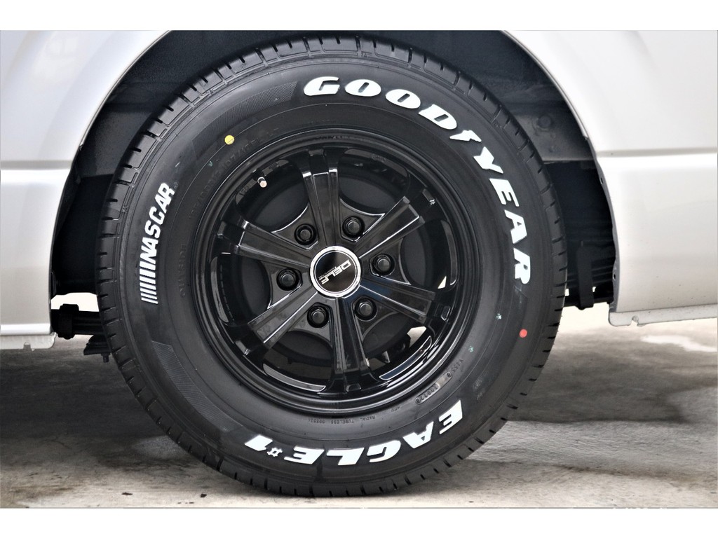 オリジナル１５インチアルミ＆ナスカータイヤ