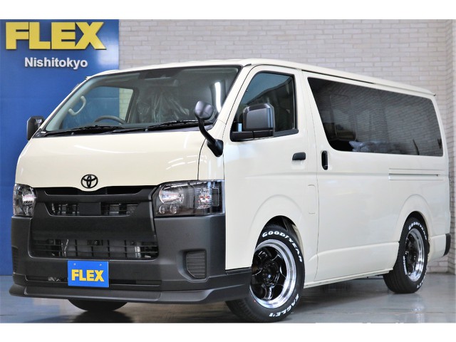 新車ハイエースＶ２０００ガソリン２ＷＤスポーツパッケージ完成致しました！！マッドブラックに拘り作成した１台！！リアクーラーリアヒーター装備！！店頭在庫車、即納車もご対応可能になります！！
