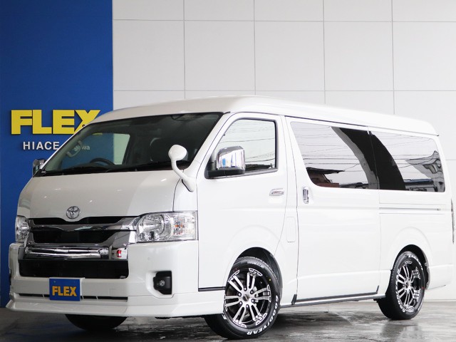 新車ハイエースワゴンGL４WDバージョン２内装架装】フルフラットが魅力の人気のパッケージが入庫しました！