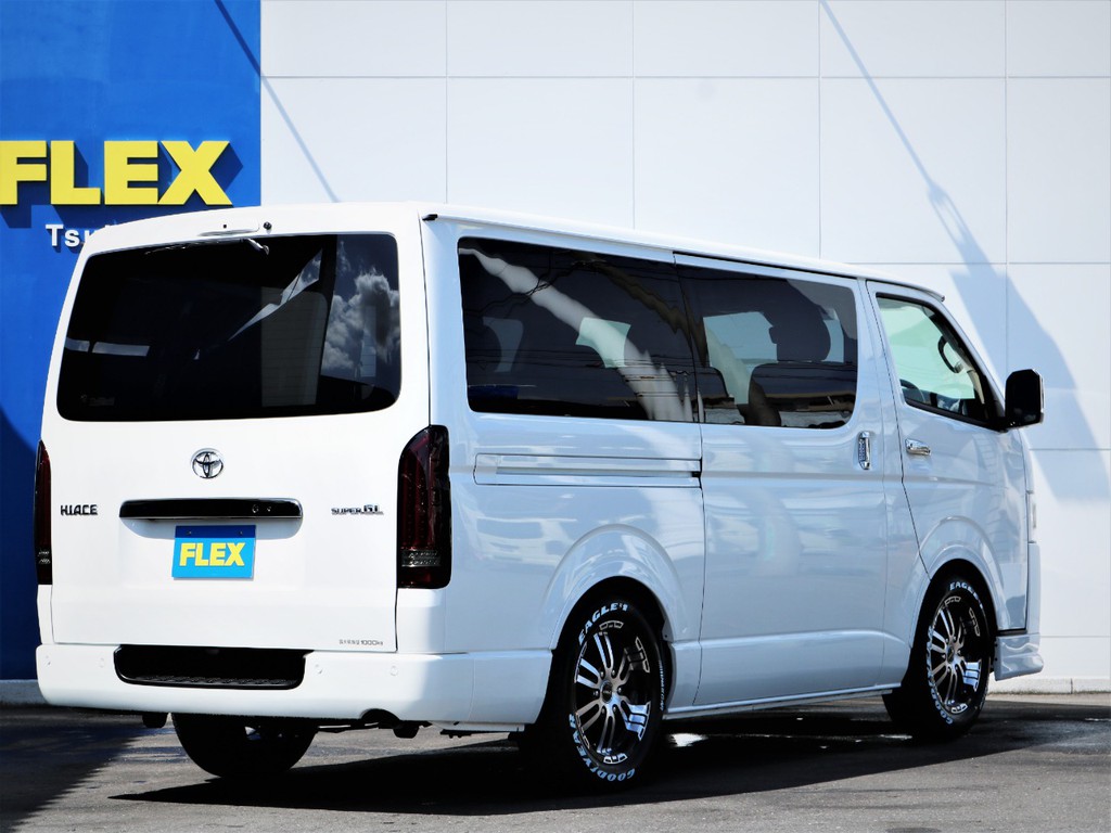 茨城県最大級のハイエース専門店！新車から中古車までラインナップ！