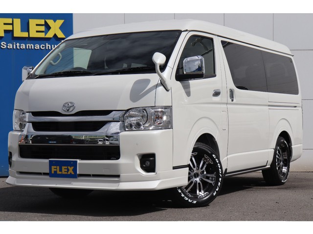 新車ハイエースワゴンＧＬ　４ＷＤ　フローリングフロア施工済み！
