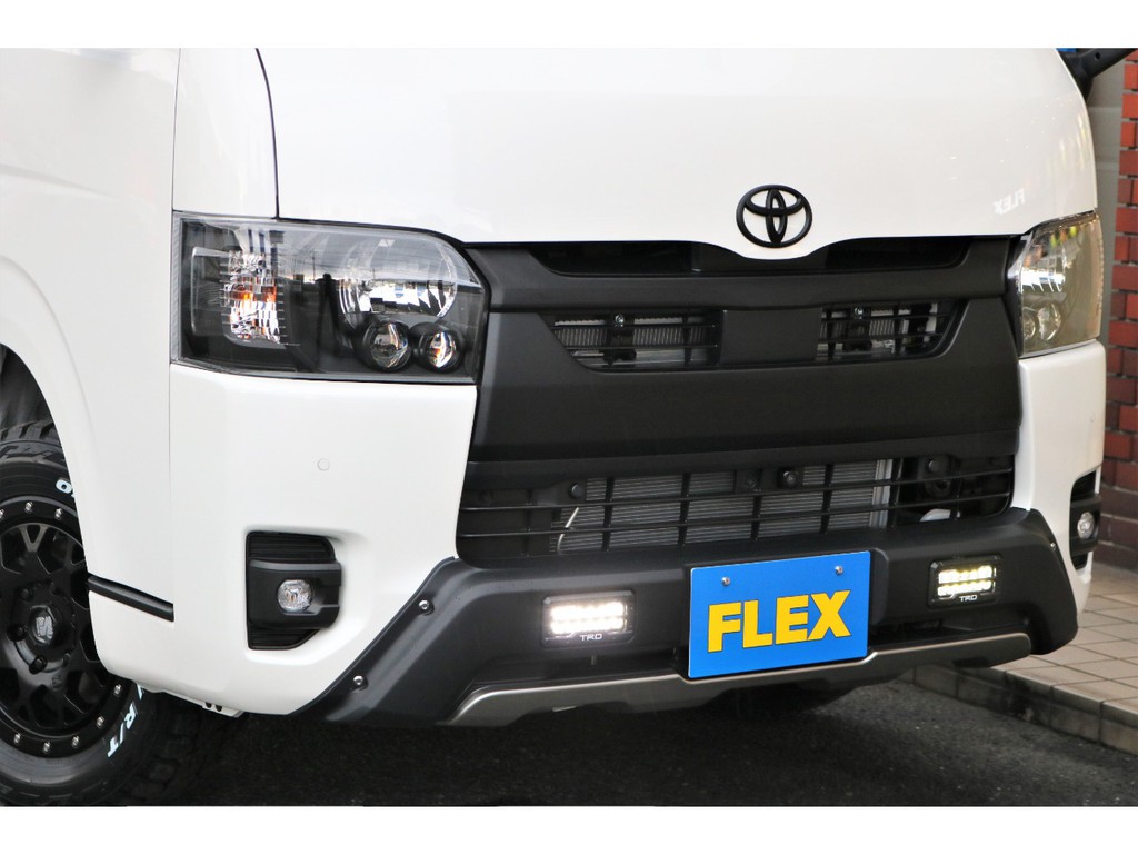 ＴＲＤバンパーガード！ＬＥＤデイライト付きです☆