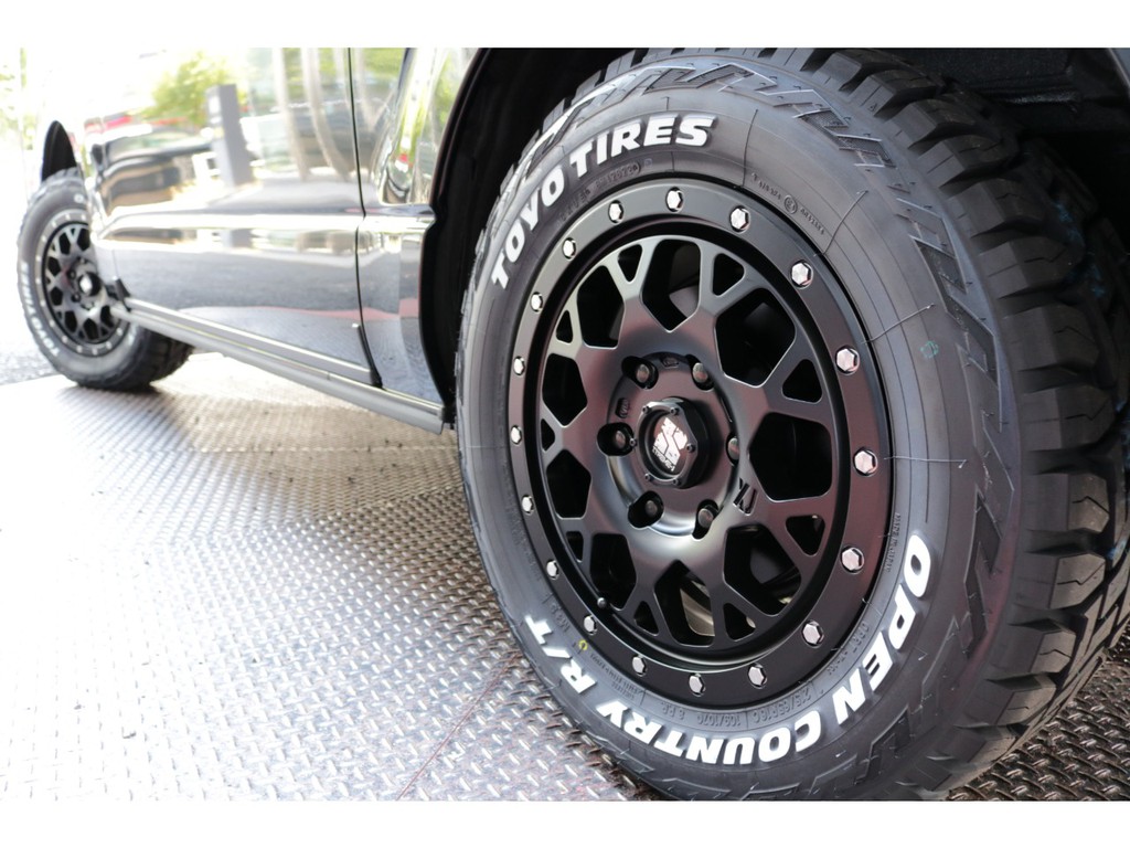 新車ハイエースＶダークプライムⅡ２７００ガソリン４ＷＤブラックエディション完成致しました！！マッドブラックに拘り作成した1台！！