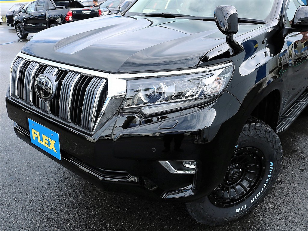 現行モデルの新車ですので、ヘッドライトは当たり前のようにＬＥＤが入っております！夜間の走行でも視界良好です！