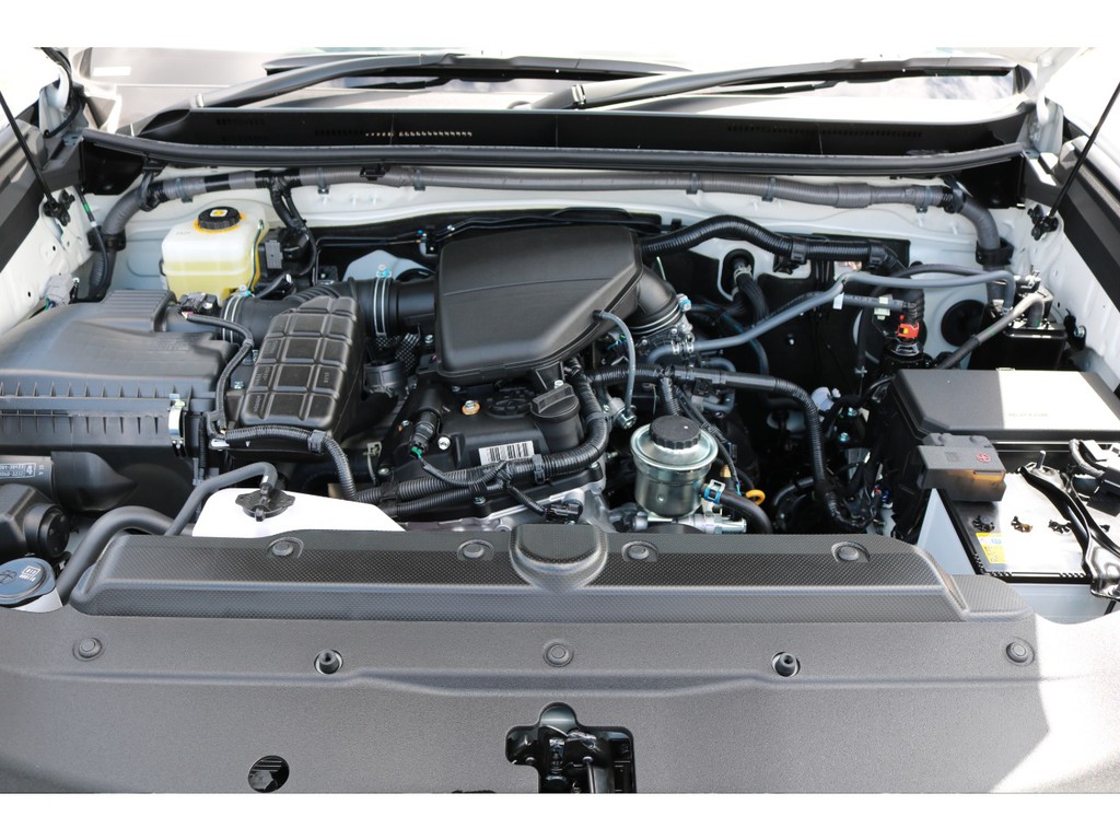 2700ccガソリンエンジン！レスポンスと耐久性に定評があります！