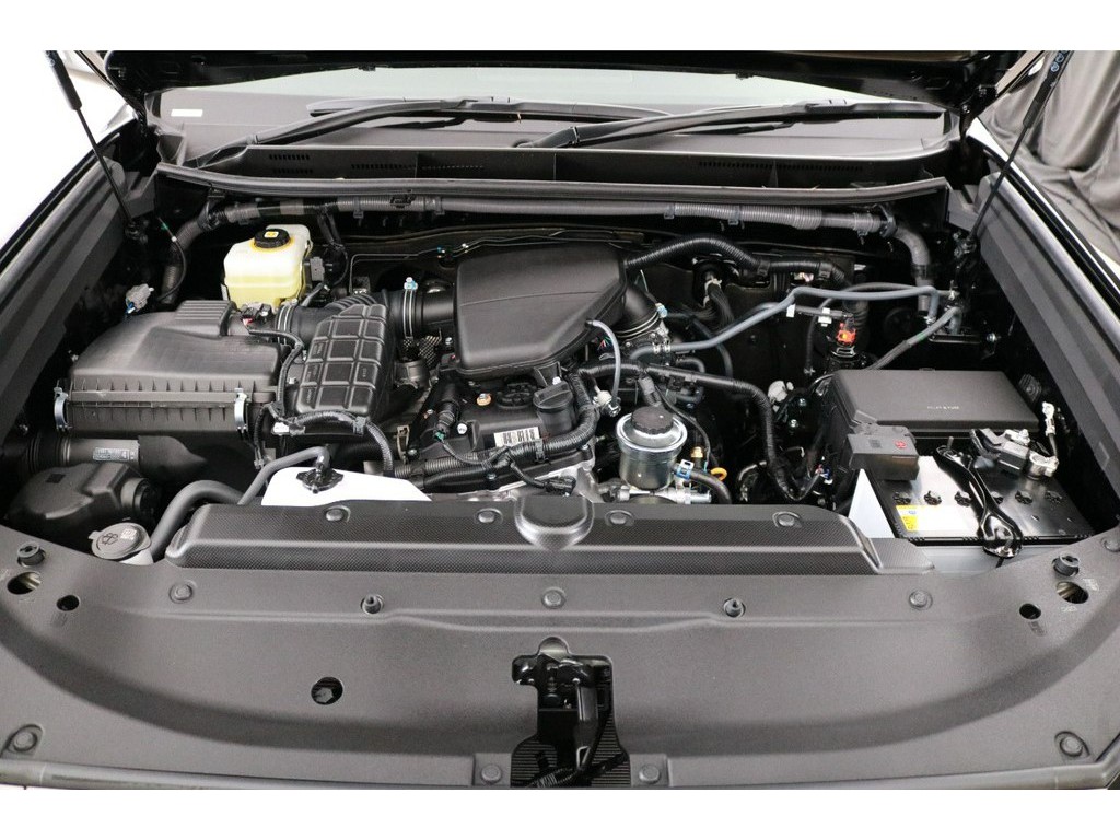 2700ccガソリンエンジン！レスポンスと耐久性に定評があります！