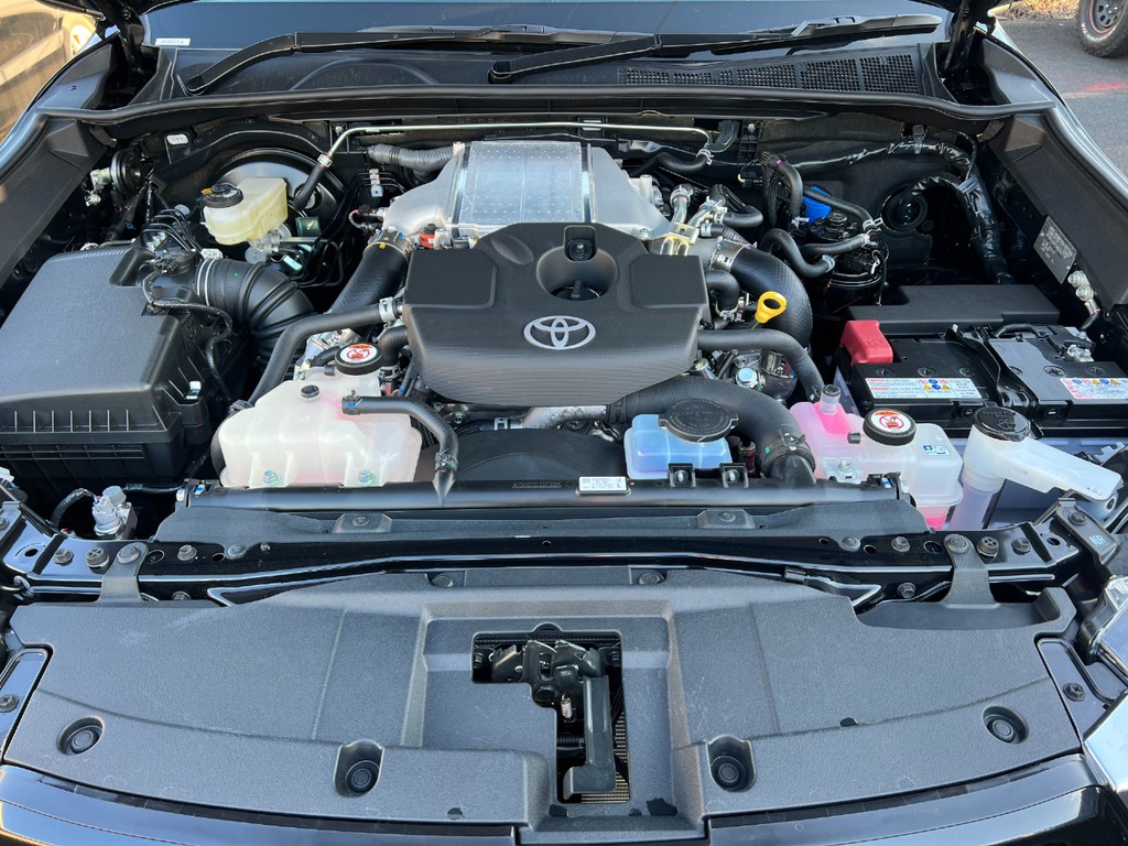 2.4Lクリーンディーゼルエンジン!