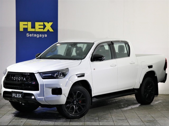 ハイラックスGRスポーツ緊急入庫です！もちろん新車です。