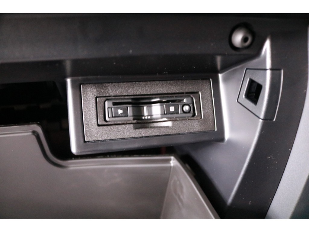 ビルトインETC車載器搭載！