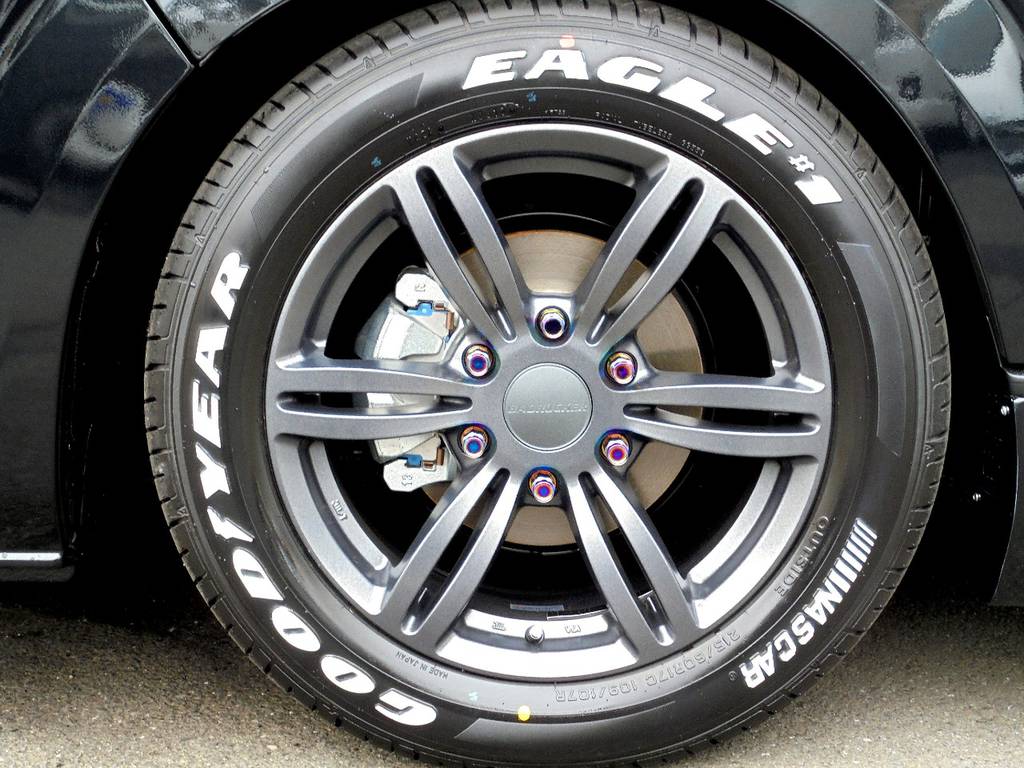 ＣＯＢＲＡ新作カラーのバッツルッカー17インチアルミ！ＧＯＯＤＹＥＡＲタイヤ！