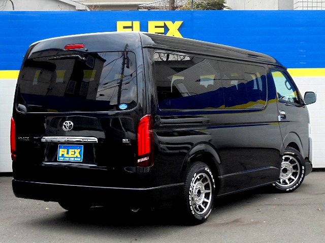 ブラックボディーのカスタム車です！
