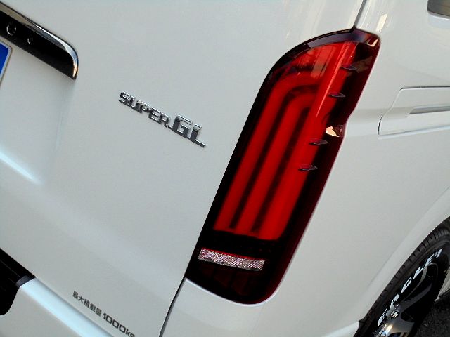 ＦＬＥＸ　ＲＥＶＯテール！ウィンカーが流れます！
