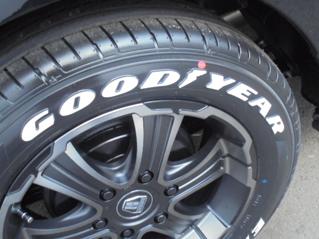 ＦＬＥＸオリジナルカラーのバルベロディープス１７ＡＷ！ＧＯＯＤＹＥＡＲタイヤ！