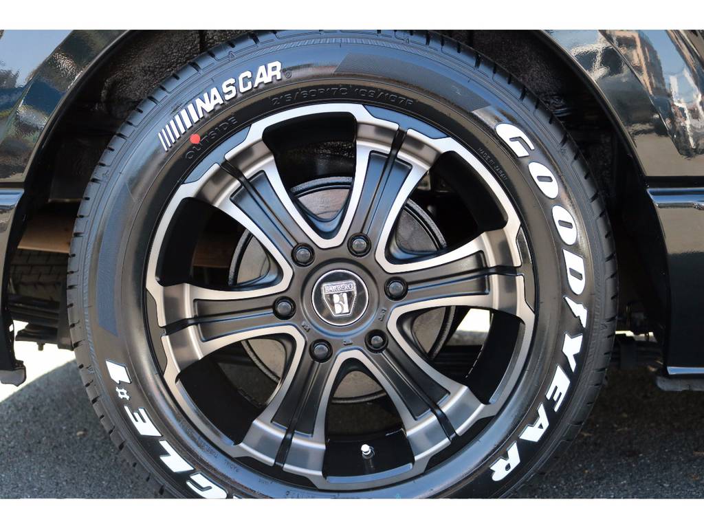 新品ＦＬＥＸバルベロ１７インチアルミ！ＧＯＯＤＹＥＡＲタイヤ！