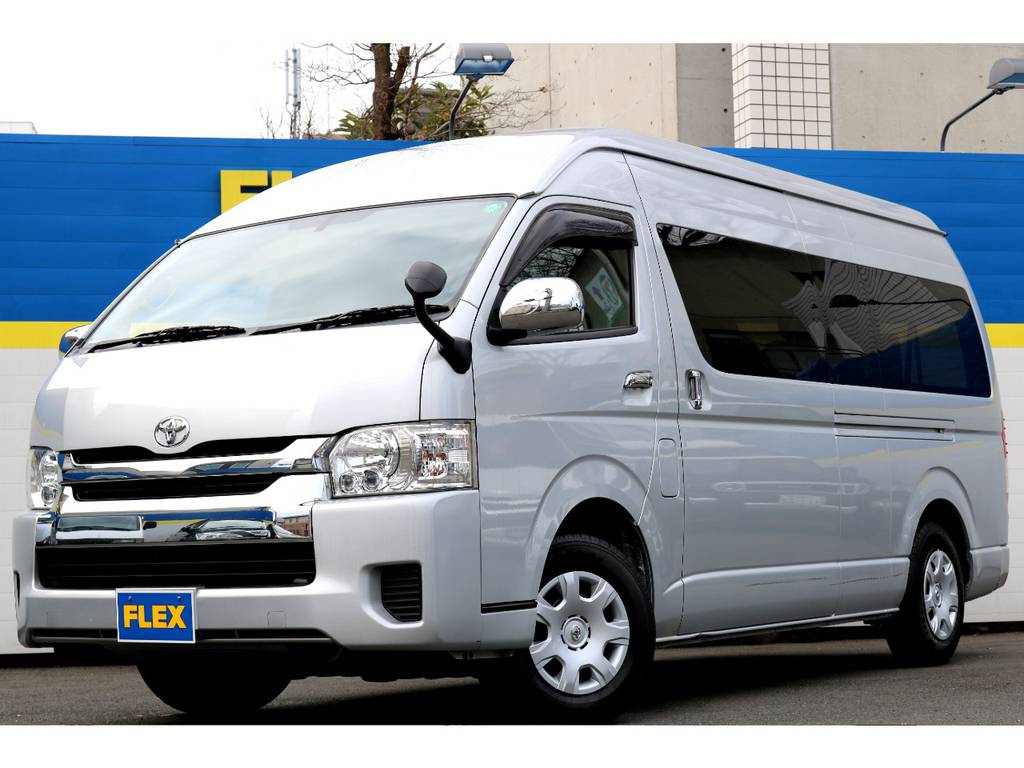 ２６年ハイエースワゴングランドキャビン４ＷＤ車！１０人乗り！