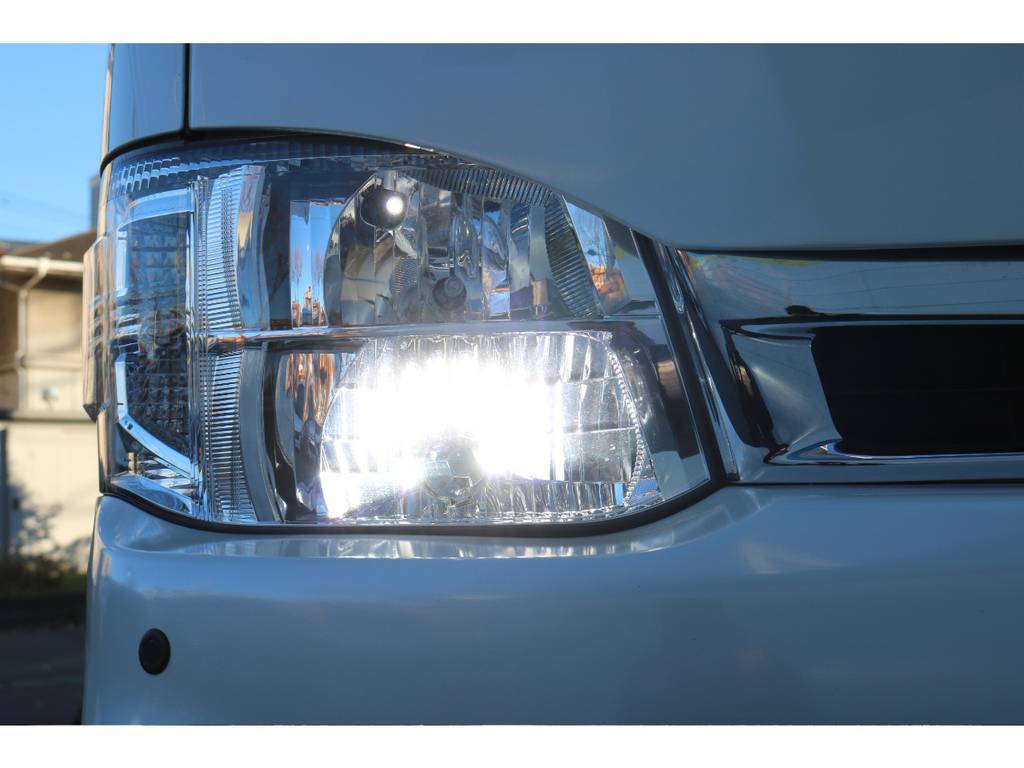 新車時オプションのディスチャージヘッドライト！