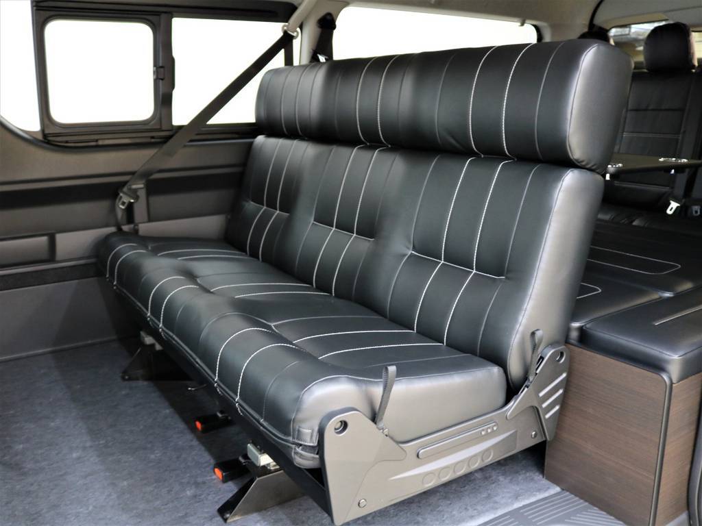 フラットベットに早変わりのアレンジ車！