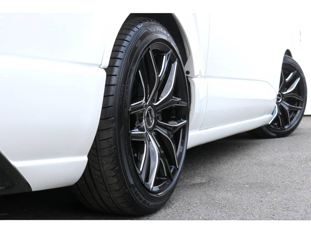 ＦＬＥＸ　Ｄｅｌｆ０１　１８インチアルミ！ＧＯＯＤＹＥＡＲタイヤ！