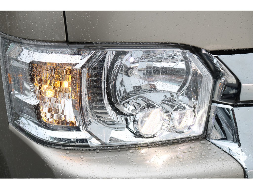 ＬＥＤヘッドライトにＬＥＤウィンカー！ウィンカーポジション付き！