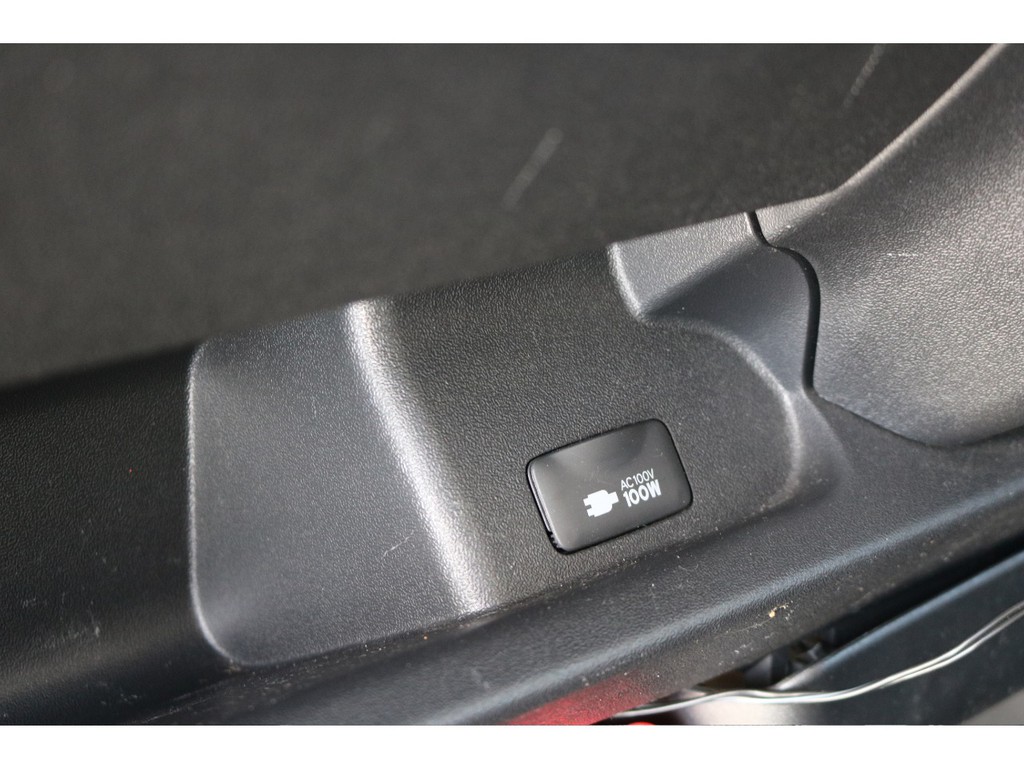 １００Ｖ電源付き！新車時オプション！