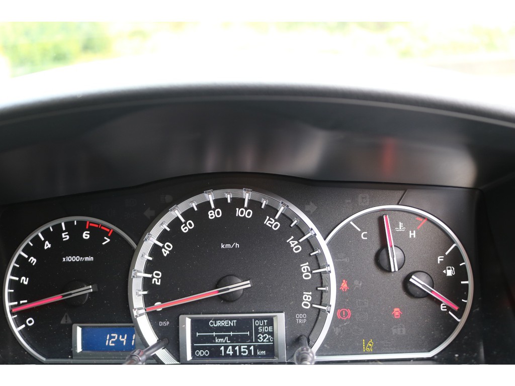 ワンオーナー車の１４０００ｋｍ台！