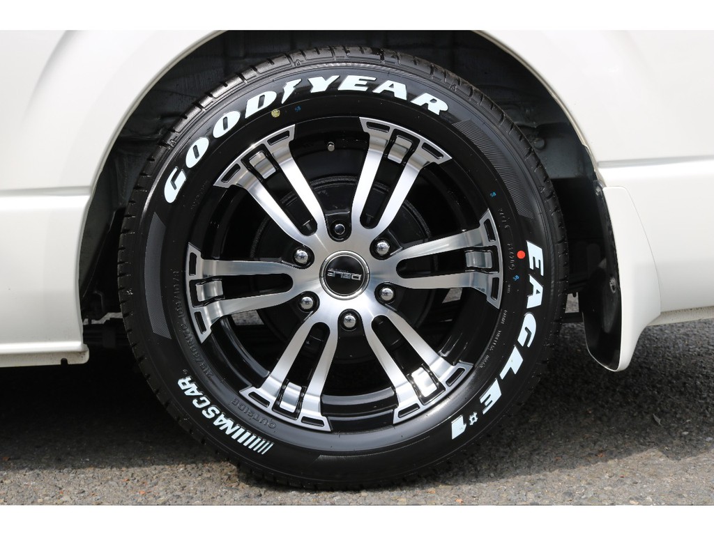 新品ＦＬＥＸ　Ｄｅｌｆ０２　17インチアルミ！ＧＯＯＤＹＥＡＲタイヤ！