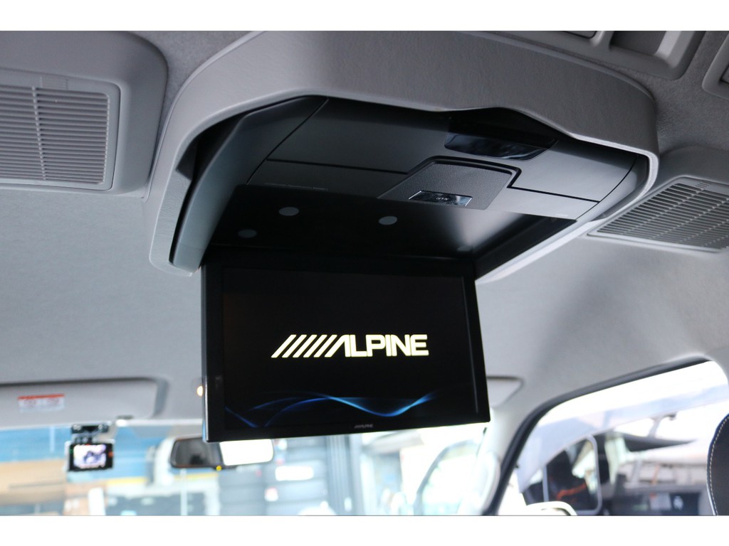 アルパインリアモニター１２．８！