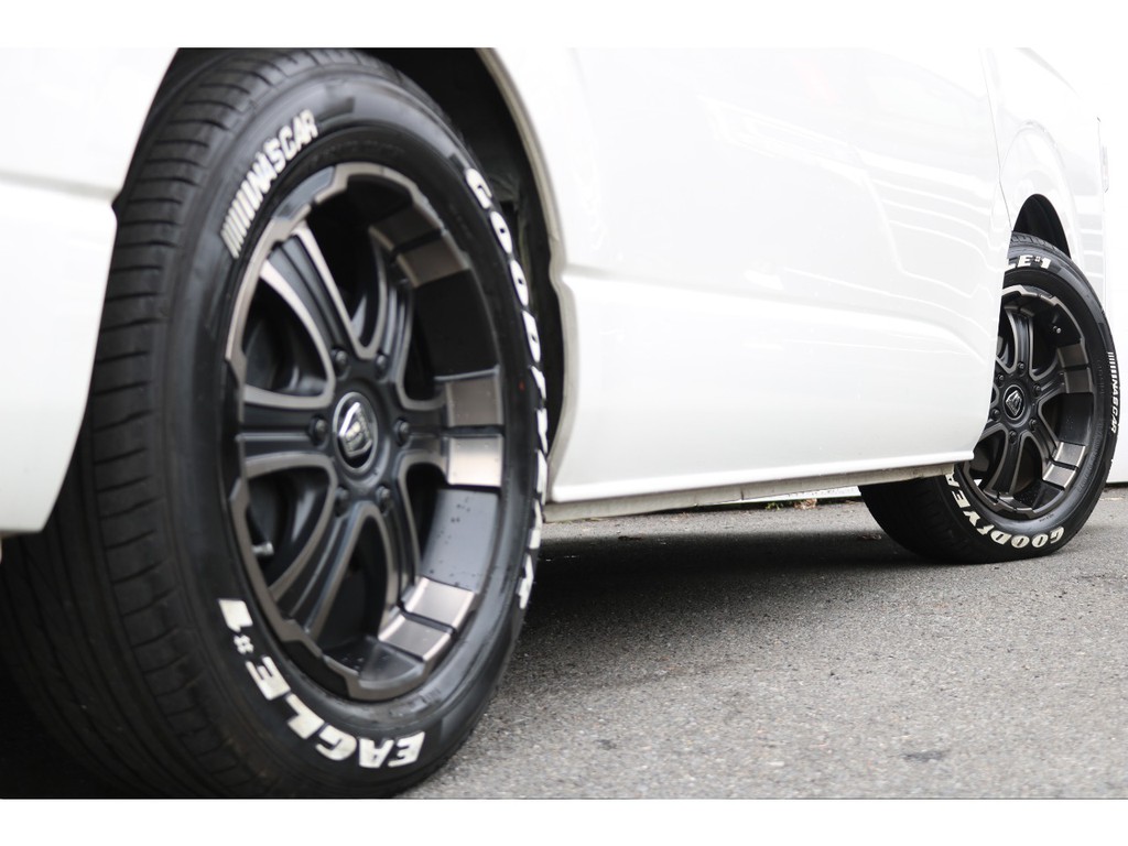 ＦＬＥＸバルベロ17インチアルミ＆ＧＯＯＤＹＥＡＲタイヤ