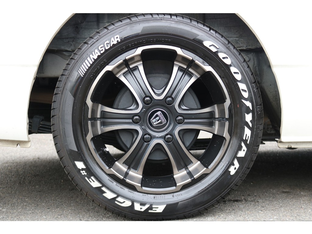 ＦＬＥＸバルベロ17インチアルミ＆ＧＯＯＤＹＥＡＲタイヤ