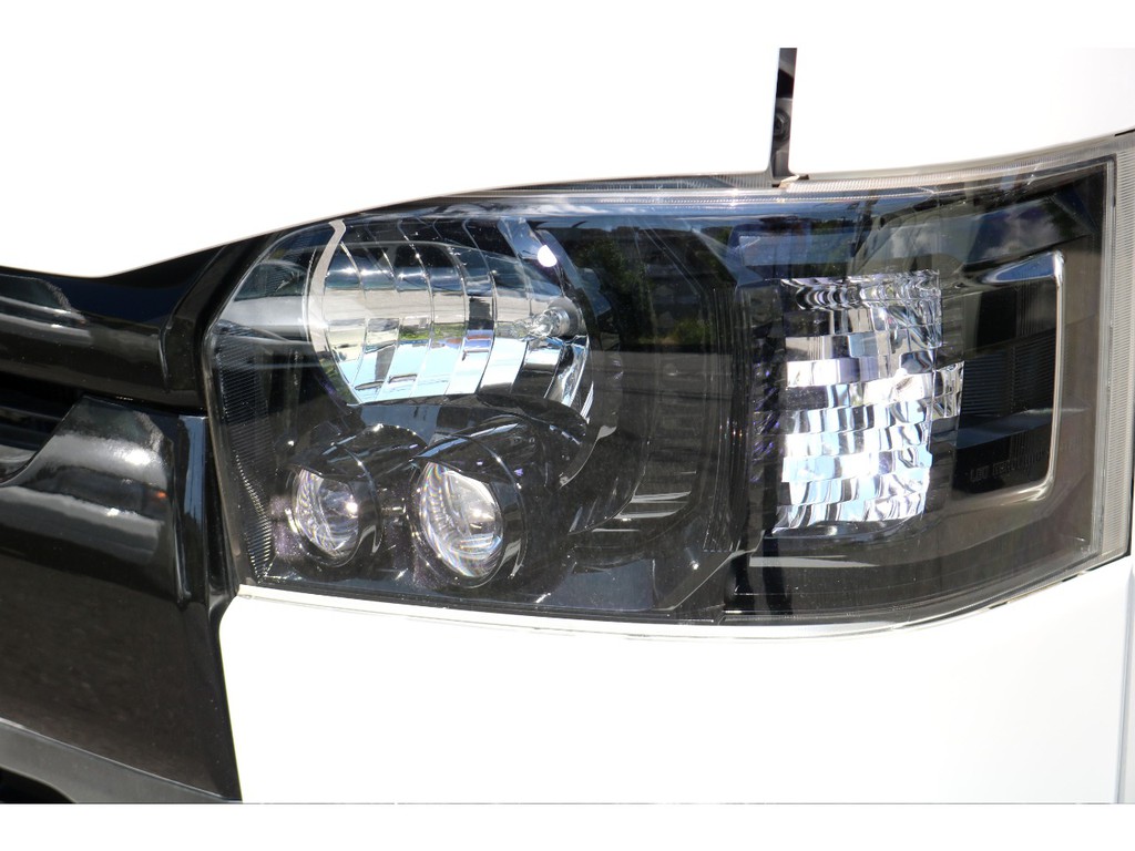 LEDヘッドライトインナーブラック施工