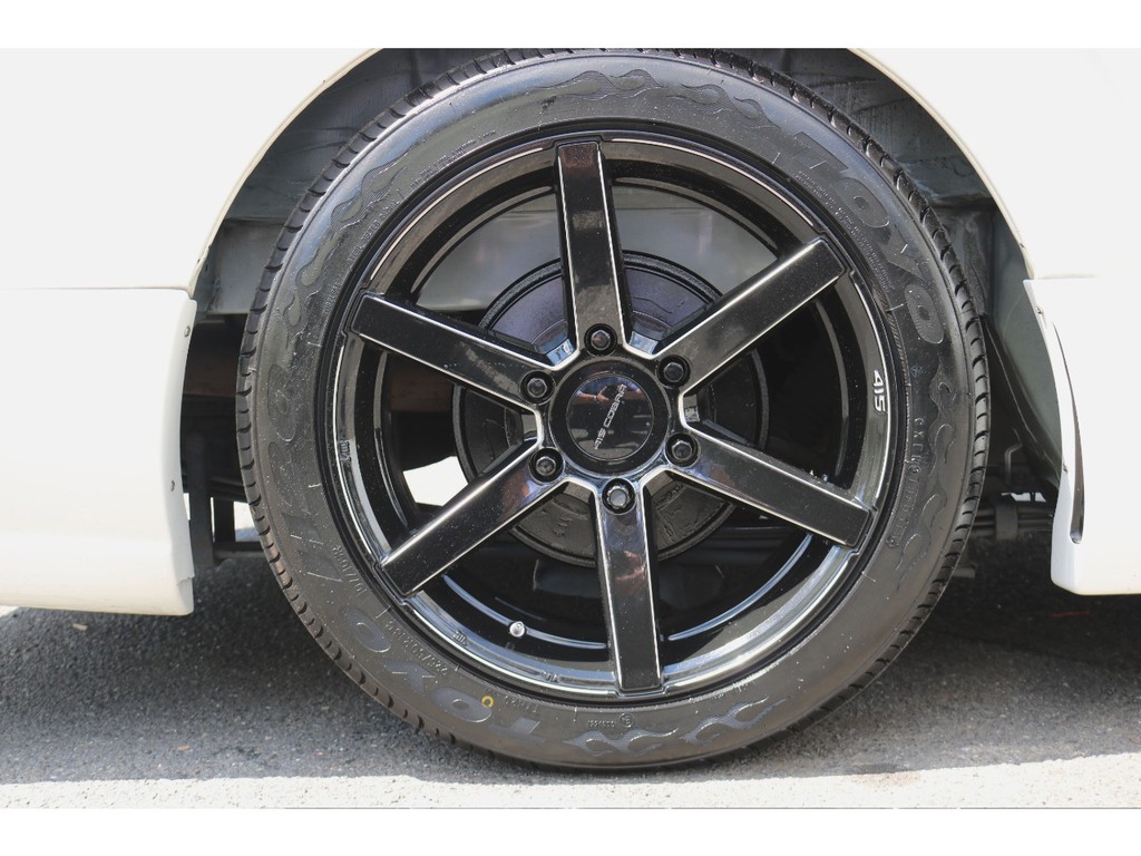 ＣＯＢＲＡ　ＳＤ６　１８インチアルミ！ＴＯＹＯ　Ｈ２０タイヤ！