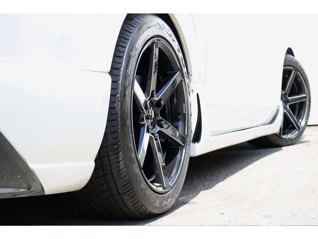 ＣＯＢＲＡ　ＳＤ６　１８インチアルミ！ＴＯＹＯ　Ｈ２０タイヤ！