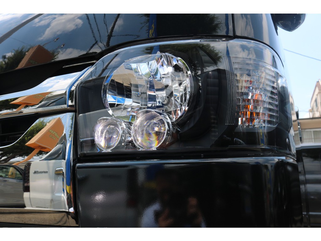 ＬＥＤヘッドライトインナーブラック施工！