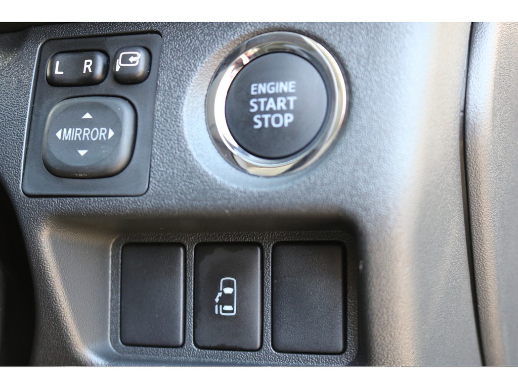 パワースライドドア付き