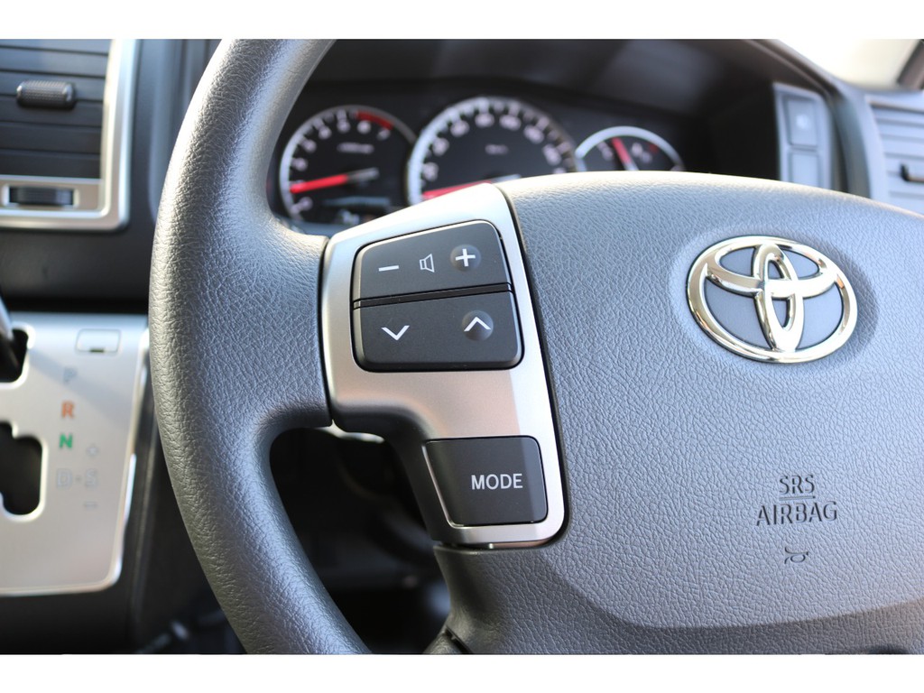 ステアリングスイッチ