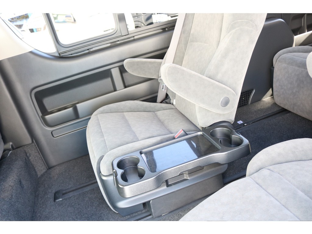 キャプテンシート！スライドレール！１０人乗り！