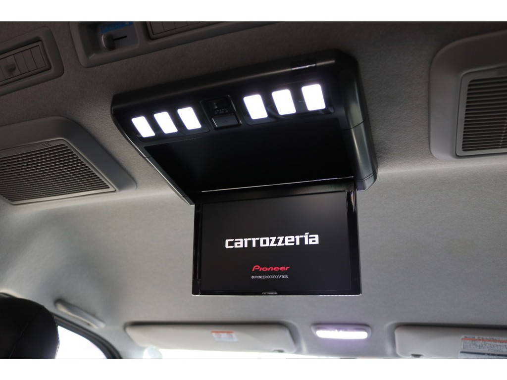 カロッツェリアリアフリップダウンモニター