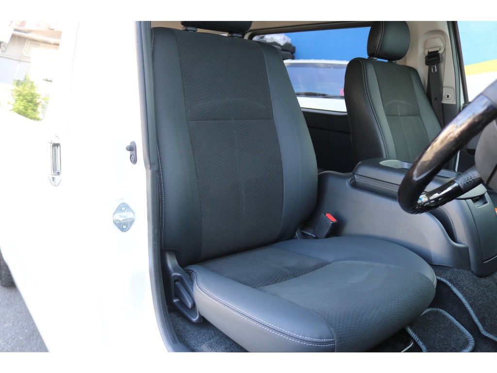 ハーフレザーシート！