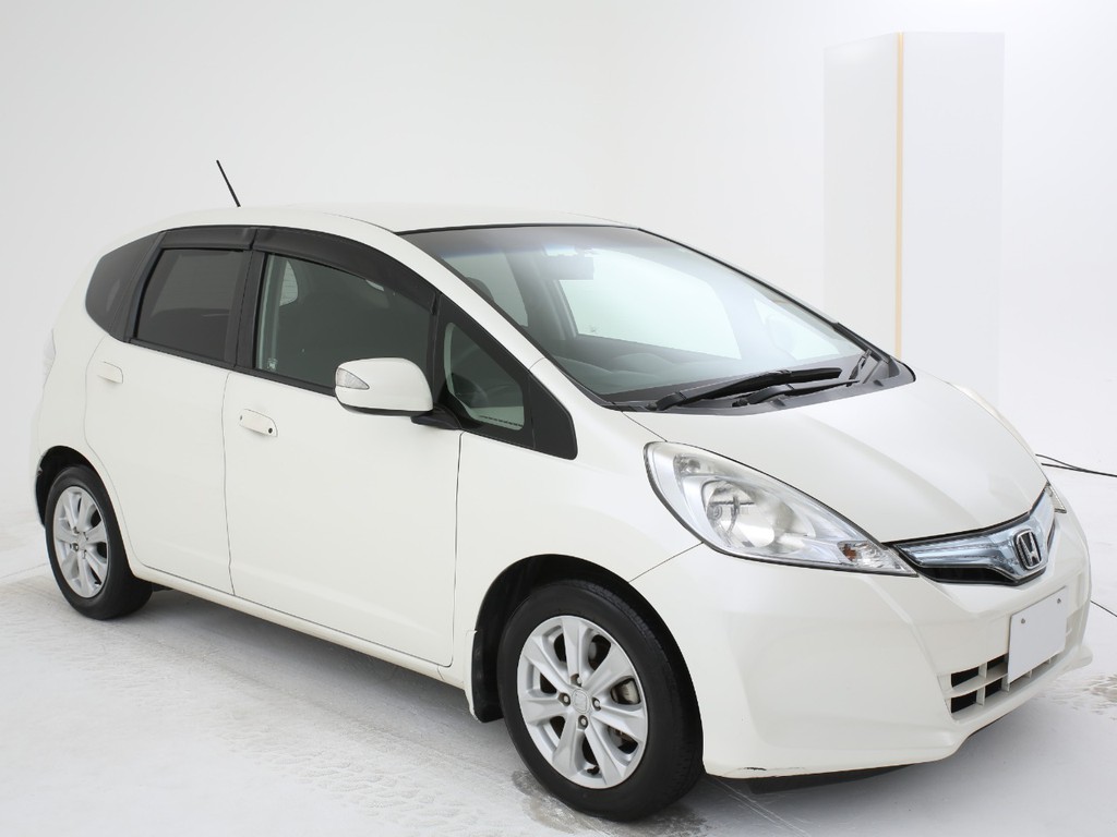 ホンダ フィットハイブリッド 1 3 ナビプレミアムセレクション 価格 33万円 千葉県 物件番号 中古車 の情報 価格 Mota