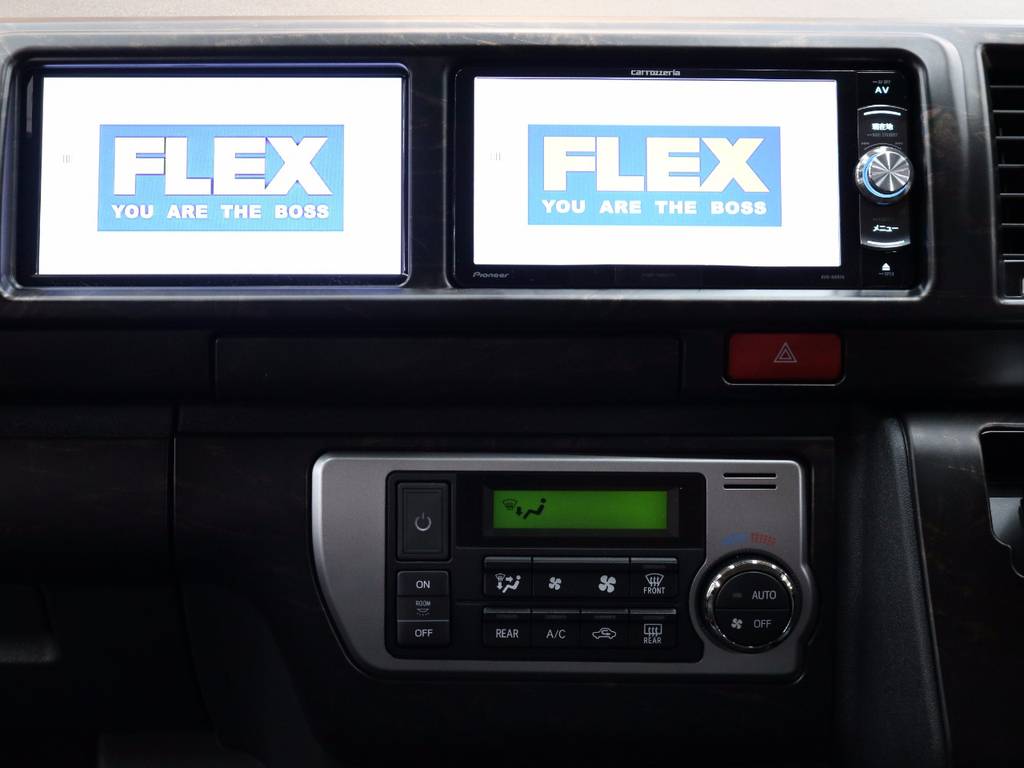 勿論運転席側でもＤＶＤ視聴可能です！