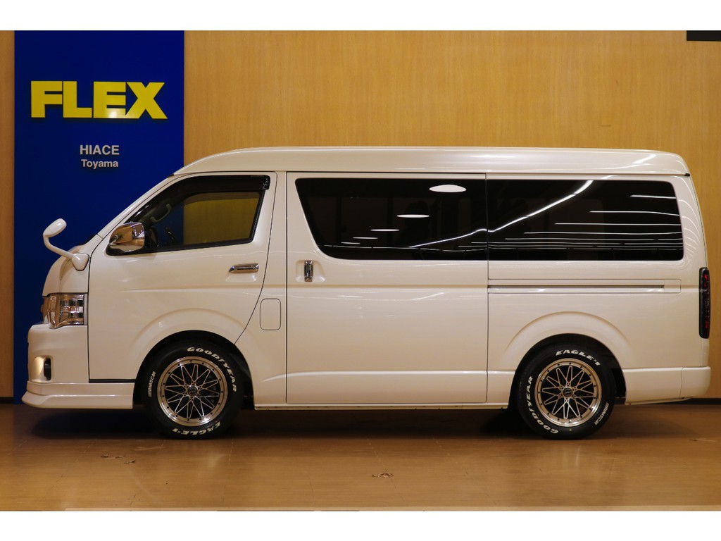 【サイドビュー】当社施工にて１．５インチローダウン施工調整済♪スタイリングだけでなく乗降性の向上にも一役買っています☆