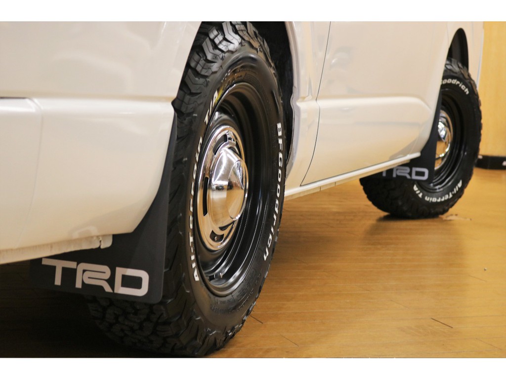 【オフロードといえばコレ】TRDマッドフラップを装着！