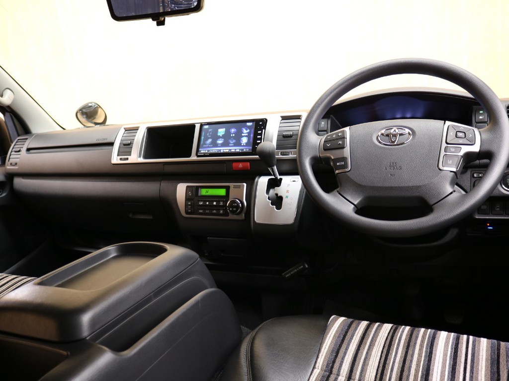 広々した運転席★