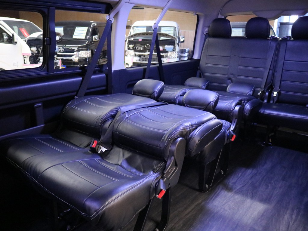 後ろにも倒すことが可能です♪