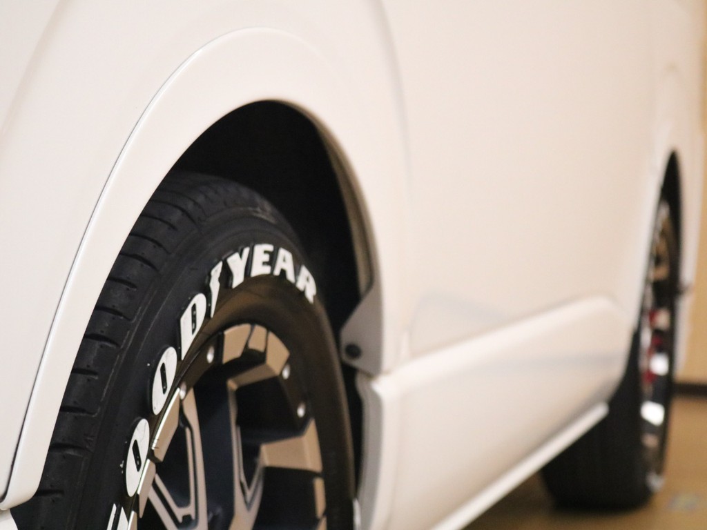 FLEXオリジナル　オーバーフェンダー搭載★さりげないデザインが人気です♪