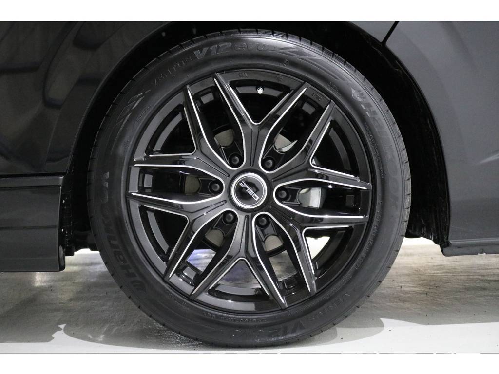 ＦＬＥＸ　Ｄｅｌｆ１８インチホイール装備♪