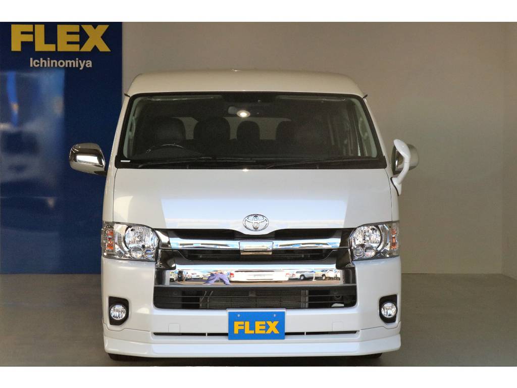 新車から中古車まで幅広く展示！！常時３０台以上の豊富な品揃え！！